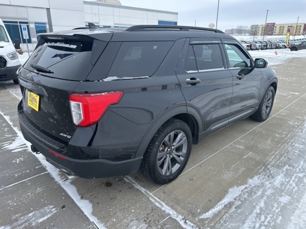 Used 2022 Ford Explorer XLT SUV