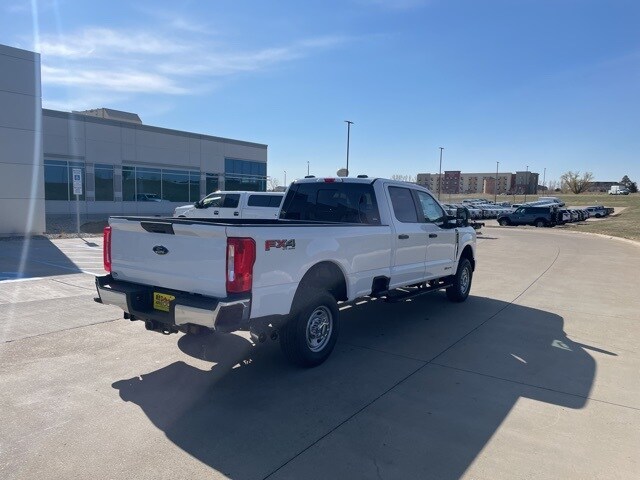 2025 Ford F-250 XL photo 3