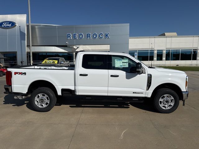 2026 Ford F-250 Super Duty XLT - Photo 2