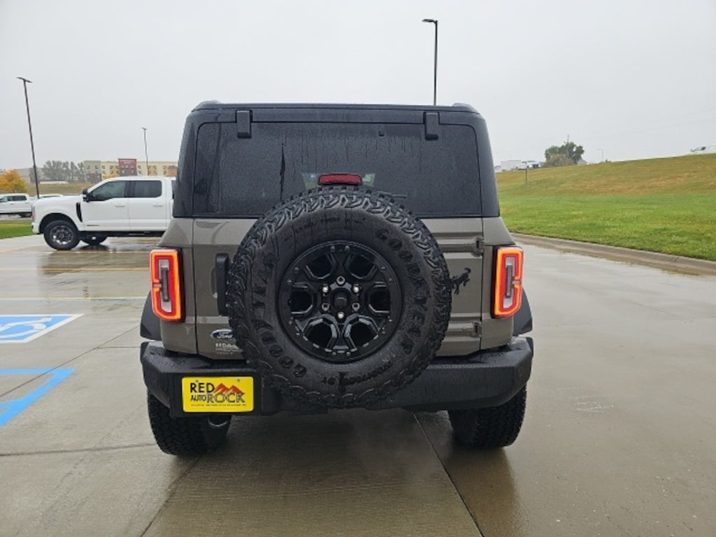 New 2025 Ford Bronco Outer Banks SUV