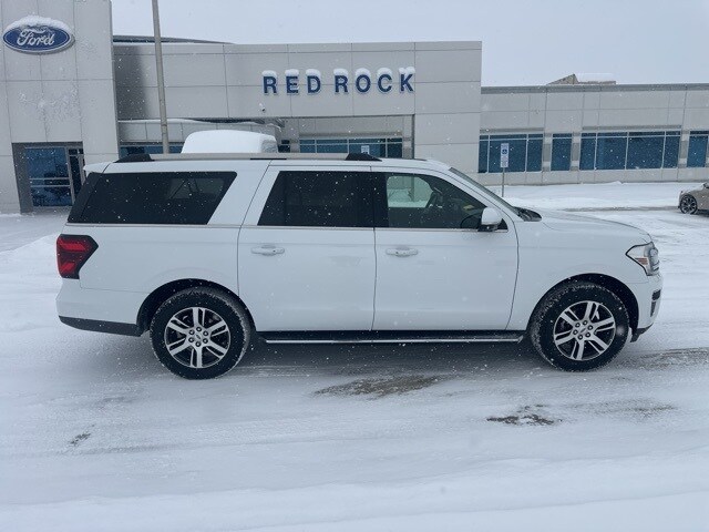 2022 Ford Expedition MAX Limited photo 2