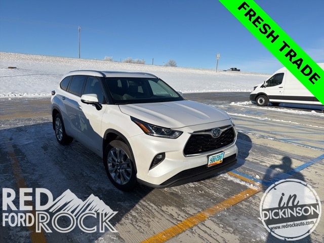 2024 Toyota Highlander Limited's photo