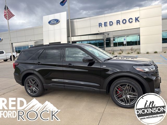 2026 Ford Explorer ST-LINE 4WD's photo
