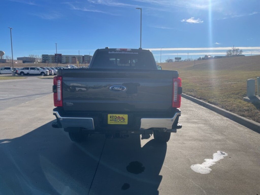 New 2026 Ford F-350 Lariat Truck Crew Cab