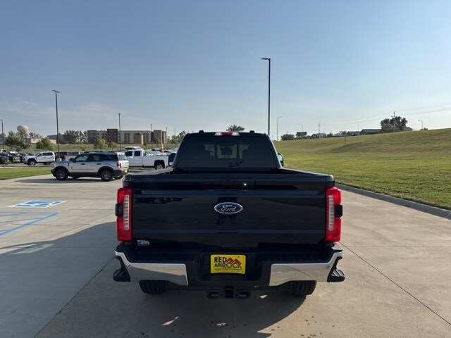 2025 Ford F-350 Lariat photo 4