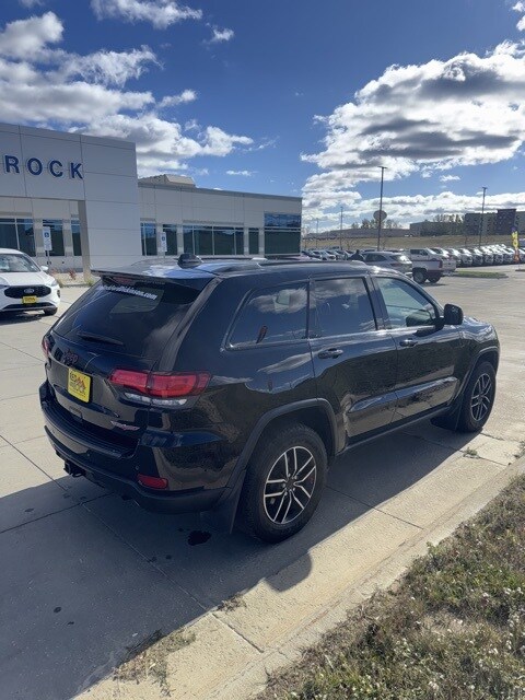 2021 Jeep Grand Cherokee Trailhawk photo 3