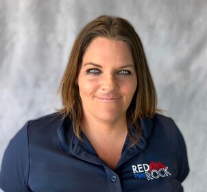 Staff member Lisa Simnioniw from ID_38719ae14e6f