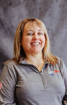 Staff member Mel Young from ID_19153d13f106