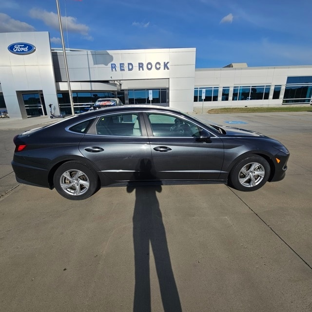 Used 2023 Hyundai Sonata SE with VIN KMHL24JA7PA257582 for sale in Dickinson, ND