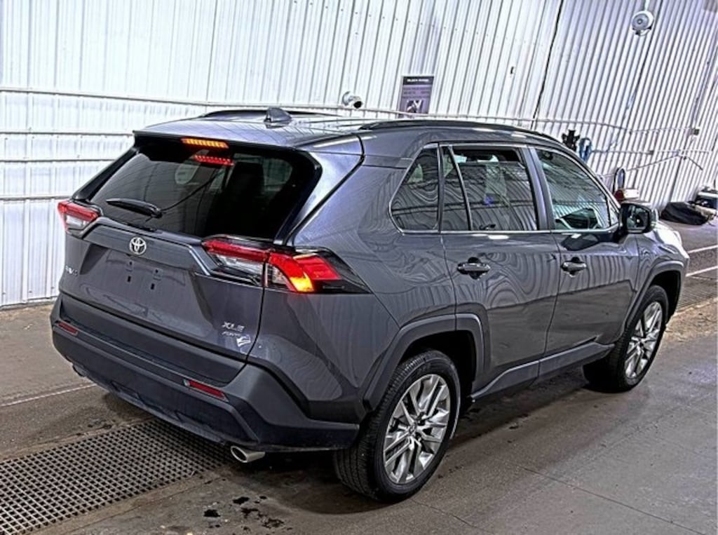 Used 2025 Toyota RAV4 XLE Premium SUV