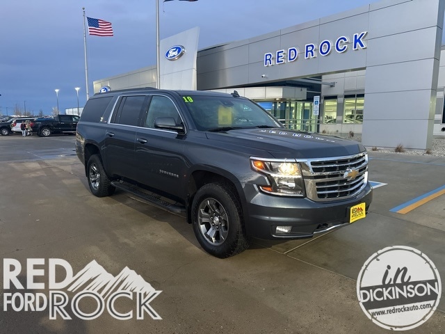 2019 Chevrolet Suburban LT's photo