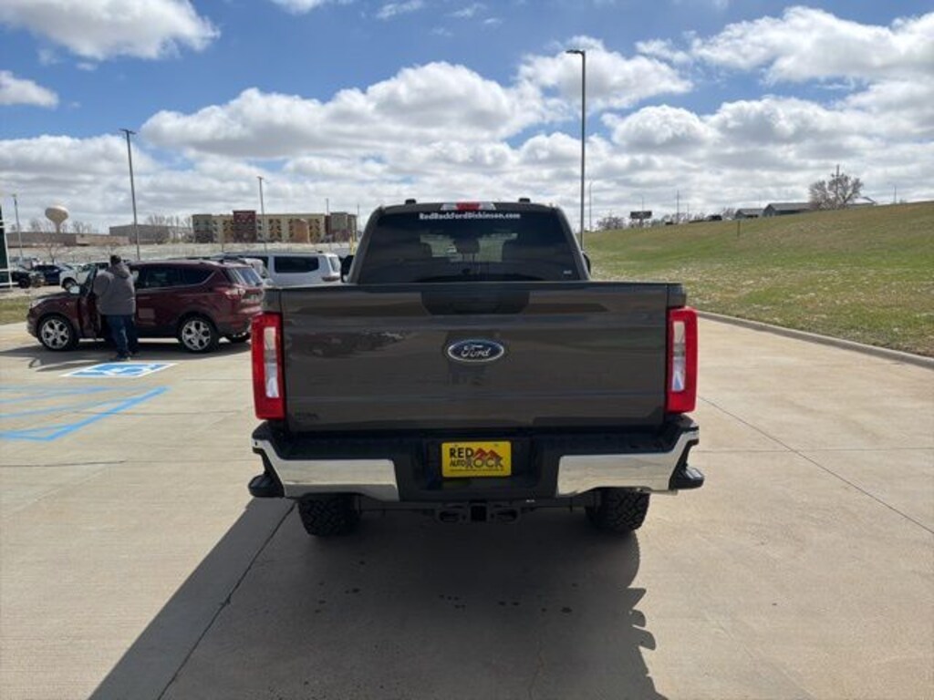 New 2026 Ford F-250 XLT Truck Crew Cab