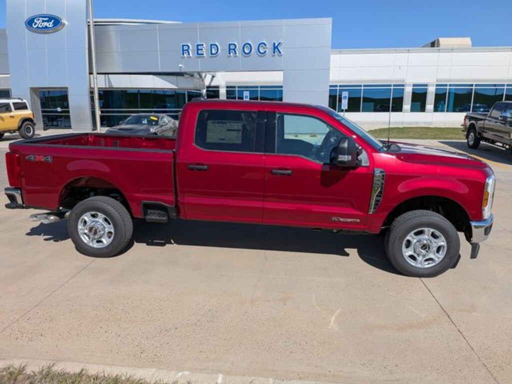 New 2026 Ford F-350 XLT Truck Crew Cab