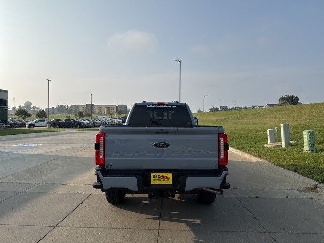 2026 Ford F-250 Lariat photo 4