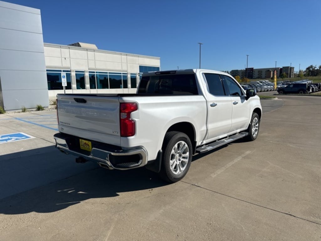 Used 2022 Chevrolet Silverado 1500 LTZ Truck Crew Cab