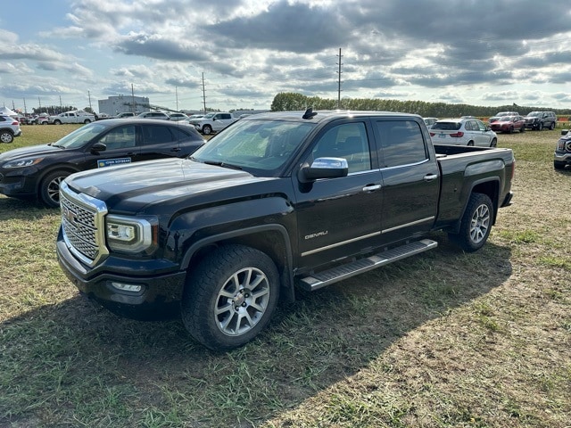 Used 2018 GMC Sierra 1500 Denali Denali with VIN 3GTU2PEJ5JG241491 for sale in Dickinson, ND