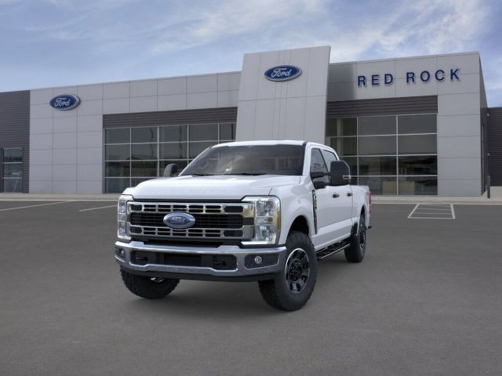 New 2026 Ford F-250 XLT Truck Crew Cab