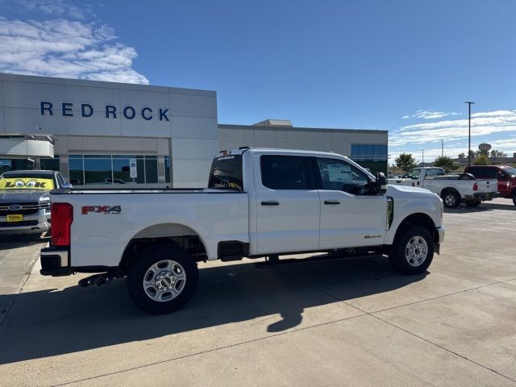 New 2026 Ford F-350 XLT Truck Crew Cab