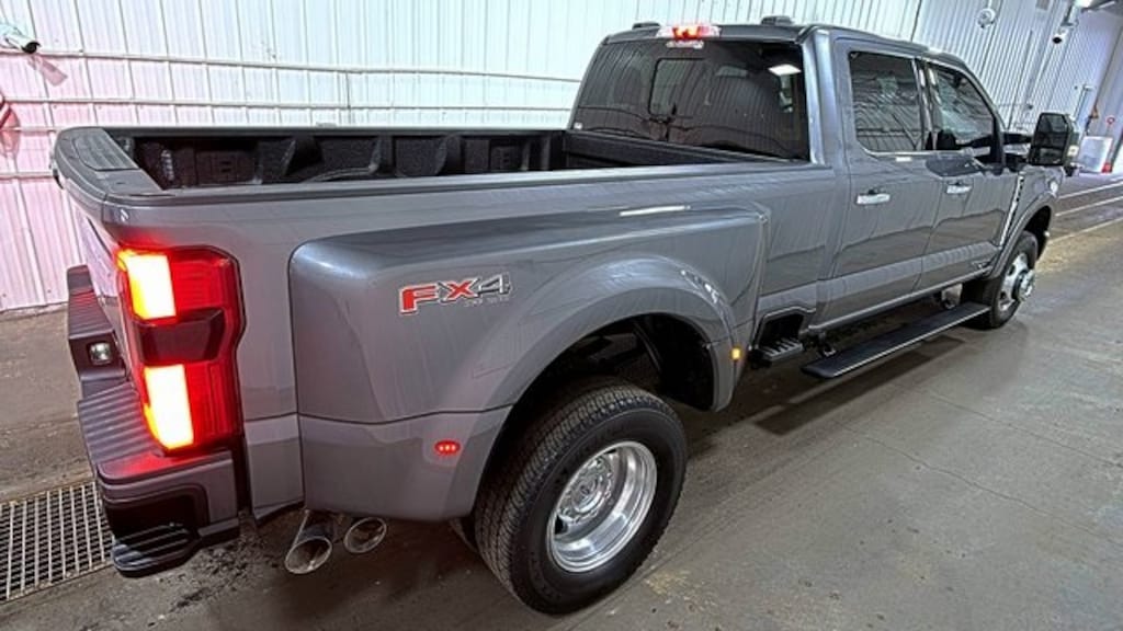 Used 2024 Ford F-350  Truck Crew Cab