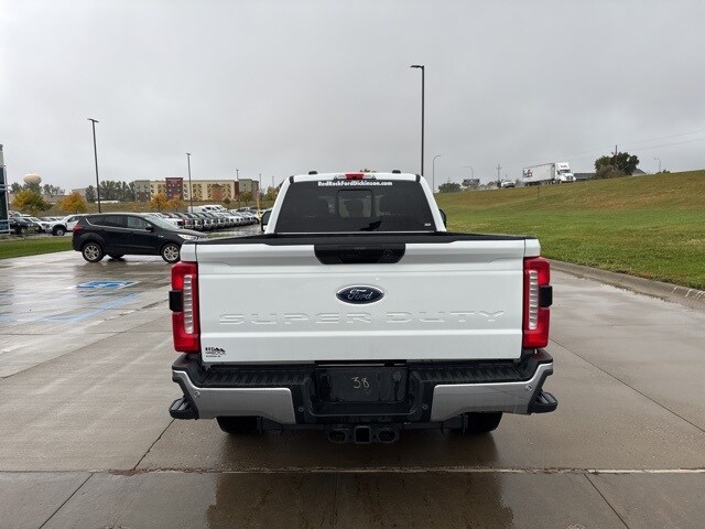 2023 Ford F-350 photo 4