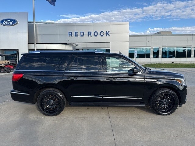 2018 Lincoln Navigator L Reserve photo 2