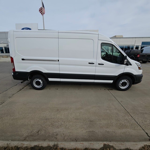 2024 Ford Transit photo 2