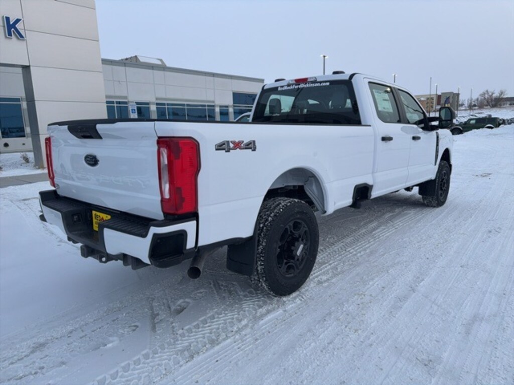 New 2026 Ford F-250 XL Truck Crew Cab