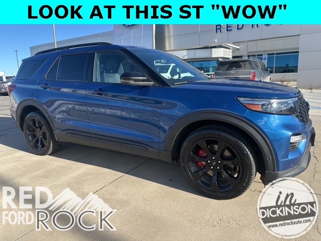 2022 Ford Explorer ST's photo