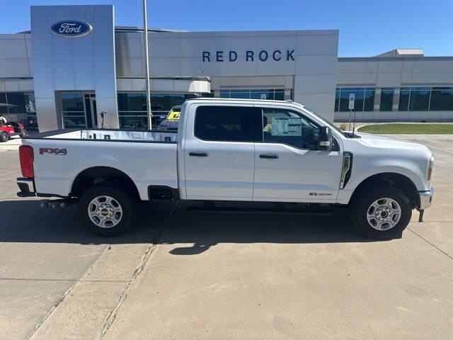 2026 Ford F-250 XLT photo 2