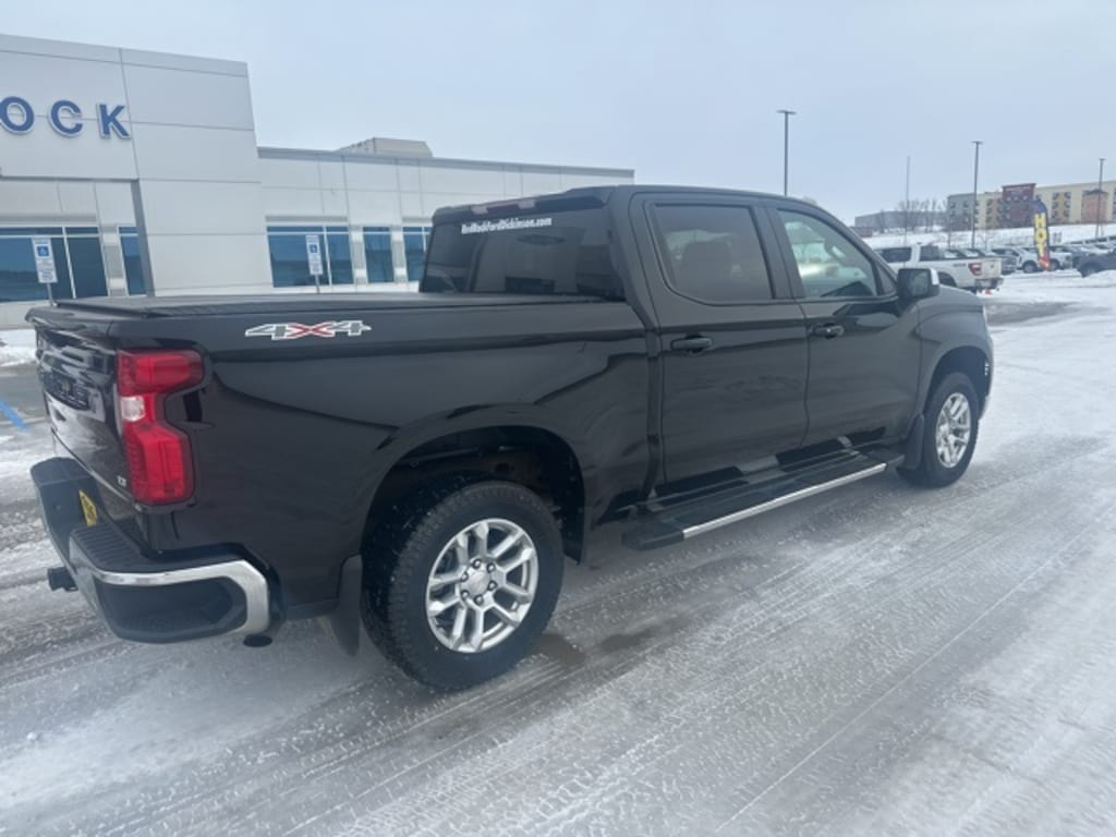 Used 2023 Chevrolet Silverado 1500 LT Truck Crew Cab