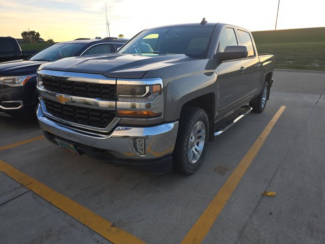 Used 2017 Chevrolet Silverado 1500 LT Truck Crew Cab