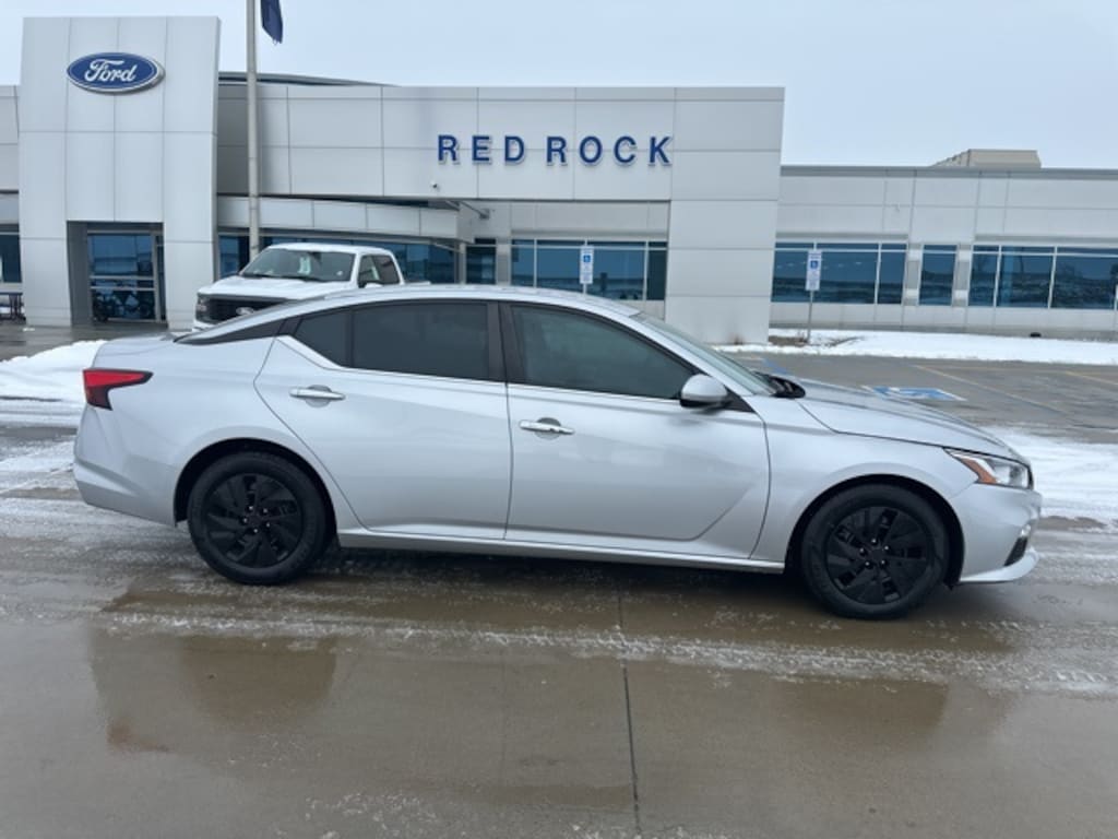 Used 2019 Nissan Altima 2.5 S Sedan