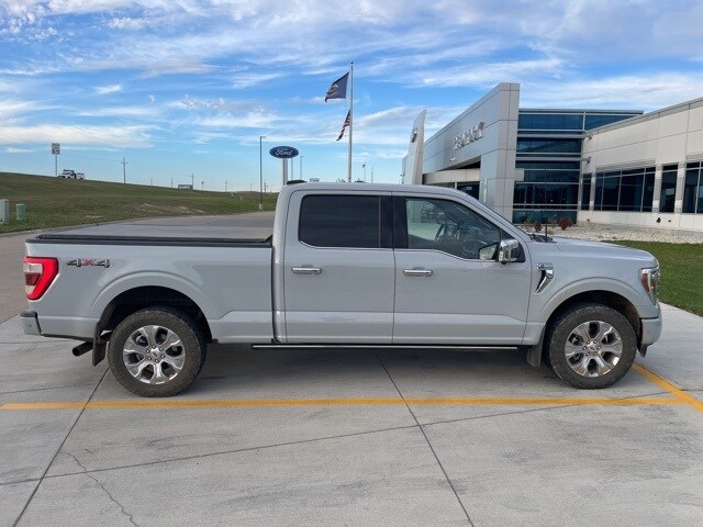 2023 Ford F-150 photo 2
