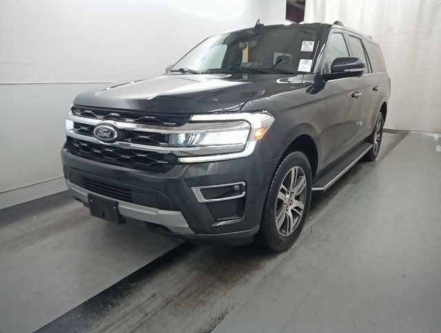 2023 Ford Expedition MAX photo 2