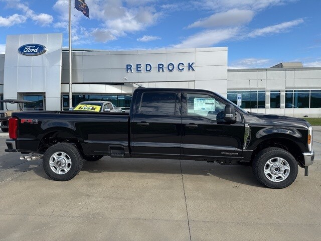 2026 Ford F-350 XLT photo 2