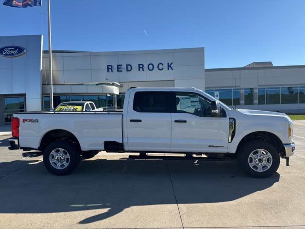 New 2026 Ford F-250 XLT Truck Crew Cab
