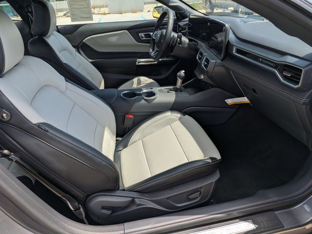 2025 Ford Mustang GT Premium Fastback - Photo 12