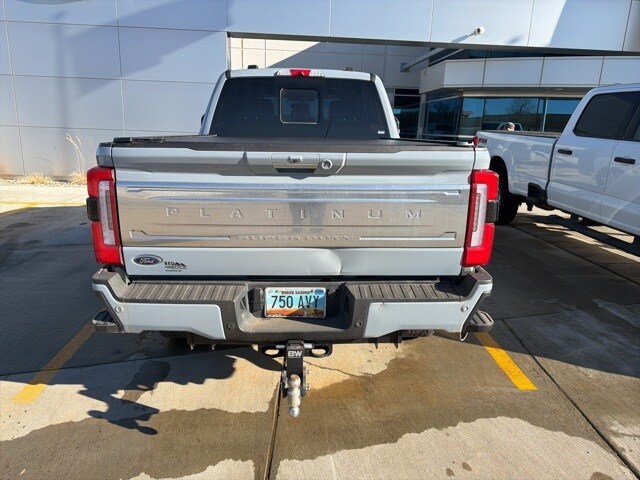 2024 Ford F-350 Platinum photo 4