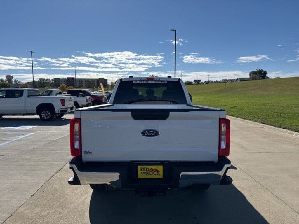 New 2026 Ford F-350 XLT Truck Crew Cab