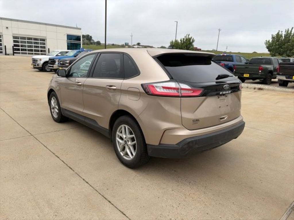 Certified 2021 Ford Edge SE SUV