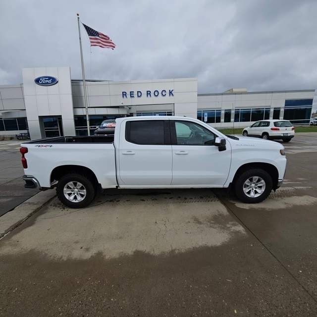 Used 2020 Chevrolet Silverado 1500 LT with VIN 1GCUYDED7LZ131150 for sale in Dickinson, ND