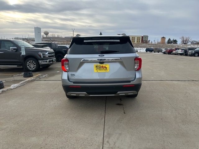 2022 Ford Explorer XLT photo 3