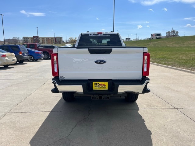 2025 Ford F-250 XLT photo 4