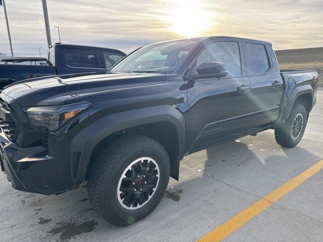 2024 Toyota Tacoma TRD Pro photo 2