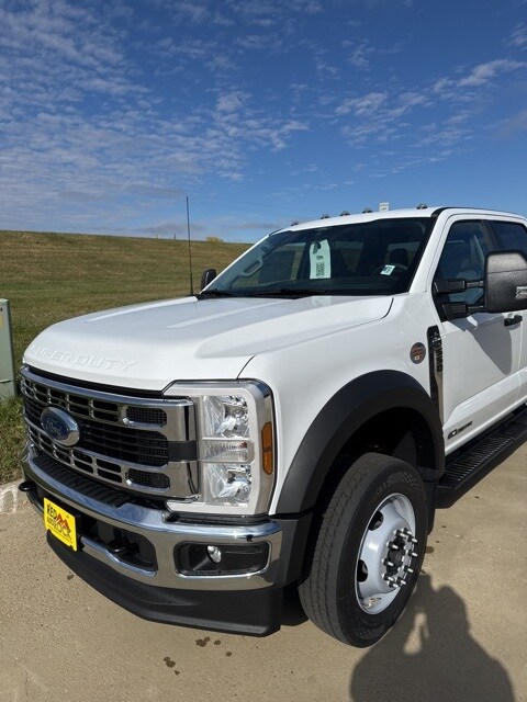 2026 Ford F-550 XL photo 2