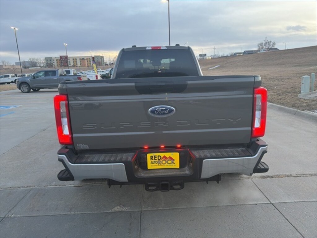 New 2026 Ford F-350 XLT Truck Crew Cab