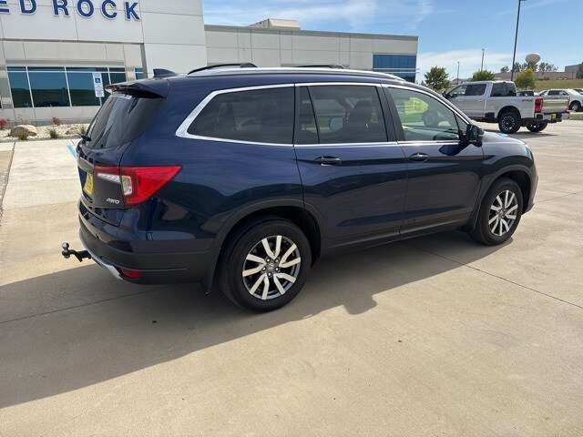 2022 Honda Pilot Black Edition photo 3