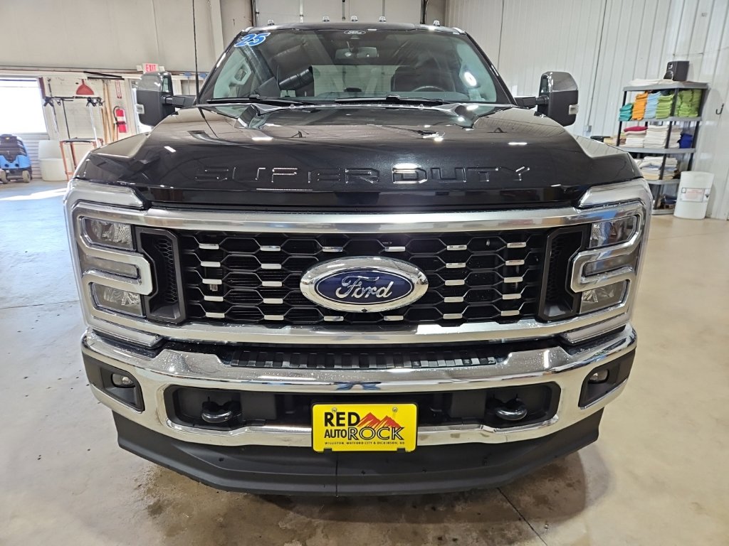 Used 2025 Ford F-350SD Lariat Truck