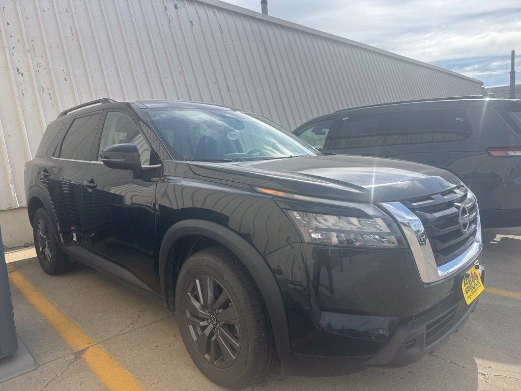 Used 2024 Nissan Pathfinder SV SUV