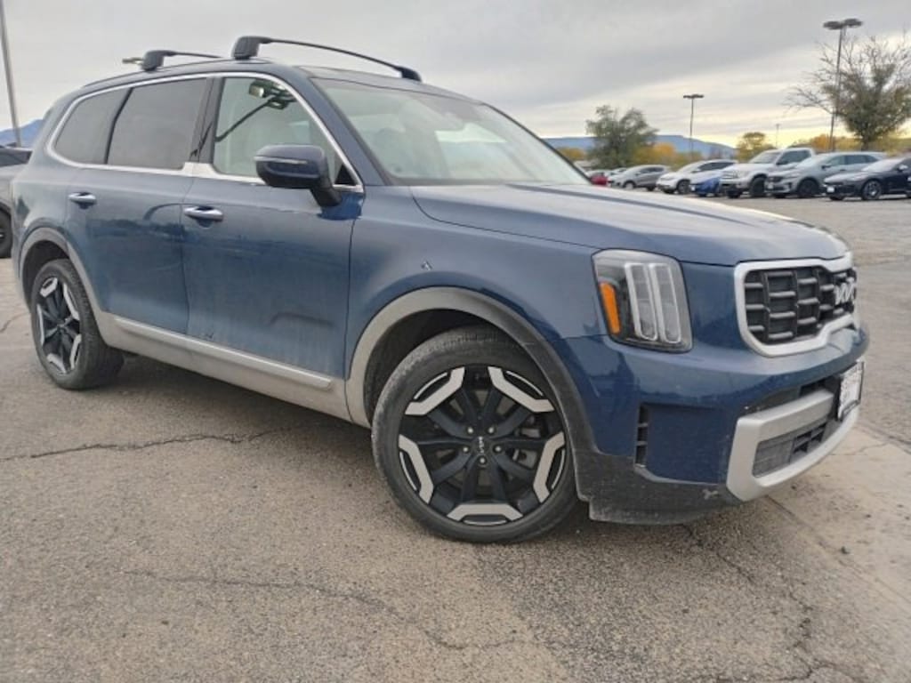 Used 2023 Kia Telluride S S AWD